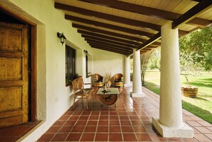 Exterior - Posada La Celia (Eugenio Bustos)