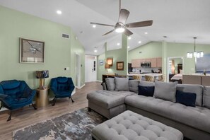 Smart TV - Beyond Knew (Milton)