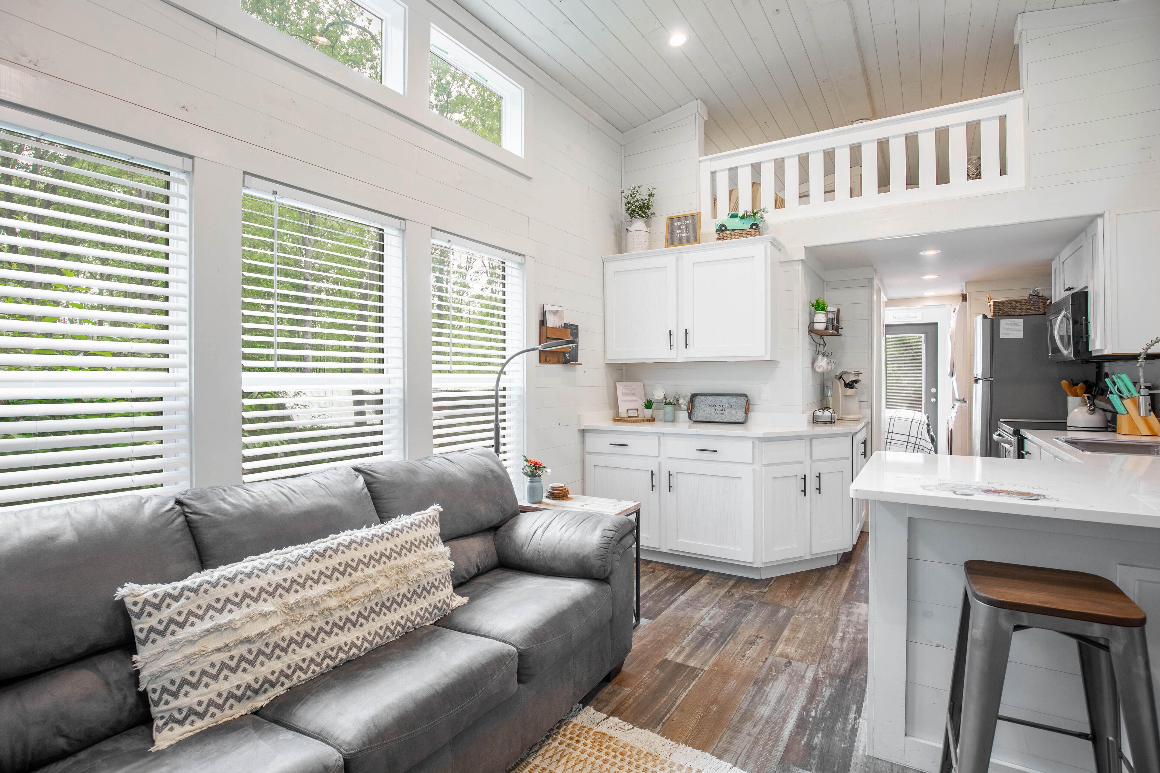 Smart TV, fireplace, DVD player