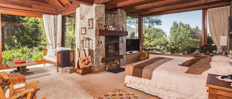 9 bedrooms, in-room safe, desk, iron/ironing board