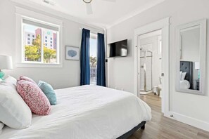 2 bedrooms, desk, iron/ironing board, free WiFi