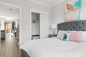 2 bedrooms, desk, free WiFi, bed sheets