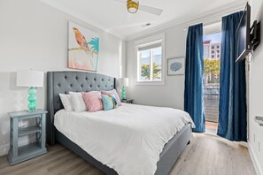 2 bedrooms, desk, free WiFi, bed sheets