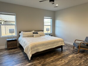 3 Schlafzimmer, Schreibtisch, kostenloses WLAN, Bettwäsche