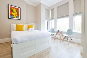 Small Studio Apartment | Allergitestet sengetøy, strykejern/-brett og wi-fi (inkludert)