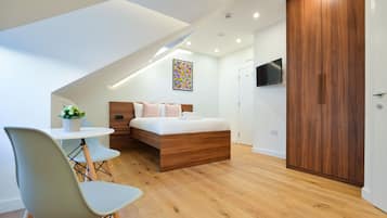 Standard Studio Apartment | 1 camera, biancheria da letto ipoallergenica, ferro/asse da stiro