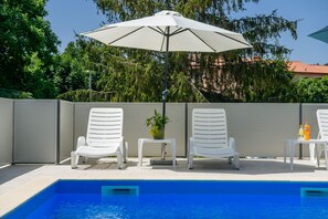 Pool - Apartment Magnolia (Istria - Labin) (Labin)