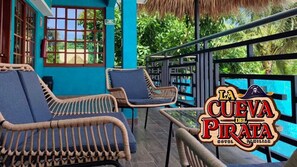 Familien-Doppelzimmer, 2 Doppelbetten | Terrasse/Patio