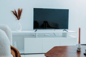 Interior - The House De Made - Luxury Apartment (Fourways)