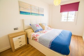 2 bedrooms, iron/ironing board, Internet, bed sheets - Beautiful apartment renovated with wifi and A/C (Port de Pollença)