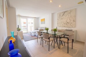 Interior - Beautiful Apartment with wifi and A/C (Port de Pollença)