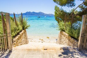 On the beach - Villa Cala Gentil by North Properties Mallorca (Formentor)