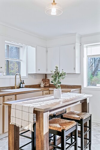 Tranquil Country Escape Near Downtown Nashville. Private & Pet-Friendly!