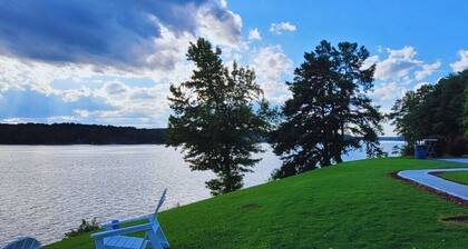 Lakefront Two Bedroom Cabin #32