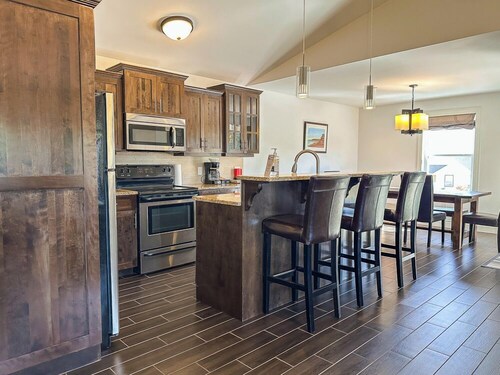 Spacious PEI Villa with Full Kitchen and Resort Style Amenities