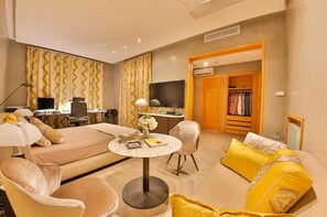 4 Schlafzimmer, Bügeleisen/Bügelbrett, Reisekinderbett, WLAN