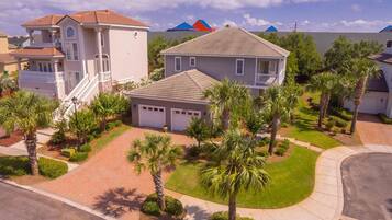 Literie de qualité supérieure, surmatelas, décoration personnalisée