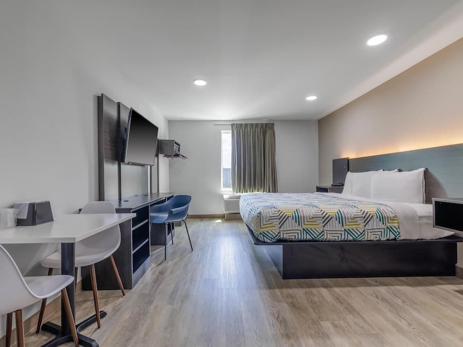 Desk, blackout curtains, free WiFi, bed sheets