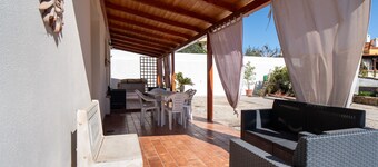 Apartment 'Le Lantane 2' with Mountain View, Wi-Fi and Air Conditioning