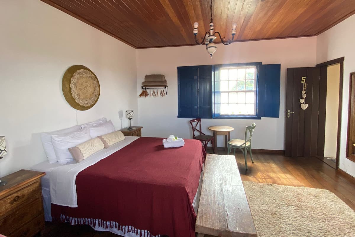 Premium Studio Suite | Iron/ironing board (on request), WiFi (free), individually decorated