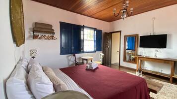 Premium Studio Suite | Individually decorated, individually furnished, iron/ironing board