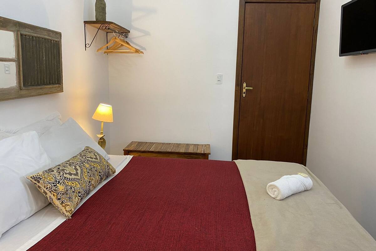 Standard Double Room | Iron/ironing board (on request), WiFi (free), individually decorated