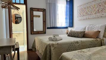 Quarto triplo standard | Individualmente decorados, individualmente mobiliados