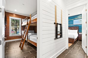 6 bedrooms, WiFi, bed sheets