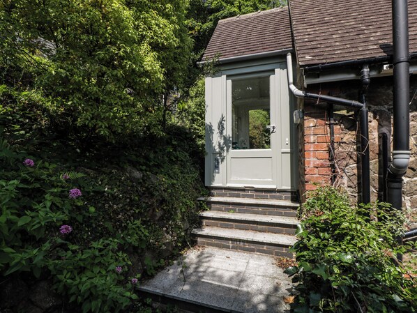 Cottage | Exterior - Amazing View (Malvern)