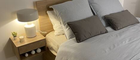 1 bedroom, free WiFi, bed sheets