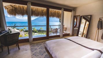 Suite Superior | Desk, laptop workspace, free WiFi, bed sheets