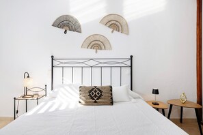 3 makuuhuonetta, silitysrauta/-lauta, ilmainen Wi-Fi, vuodevaatteet