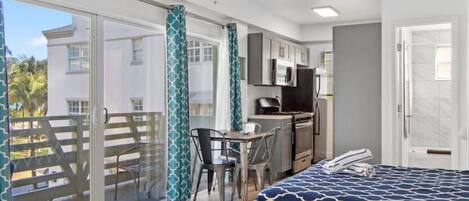 Iron/ironing board, travel cot, WiFi, bed sheets