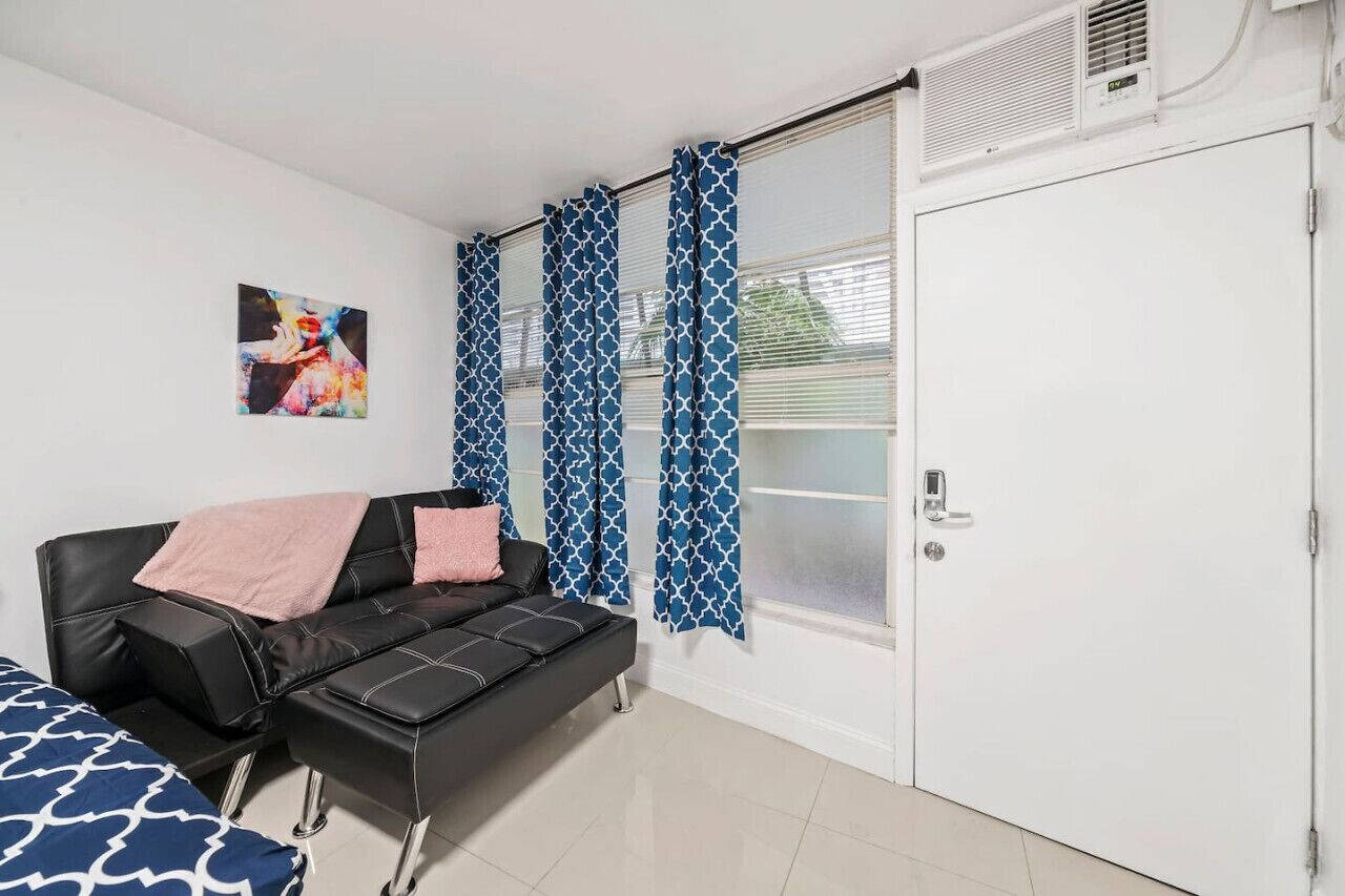 Escape 2 Beach, Ocean Dr Deco Apt W/2 Queenbeds - Miami Beach