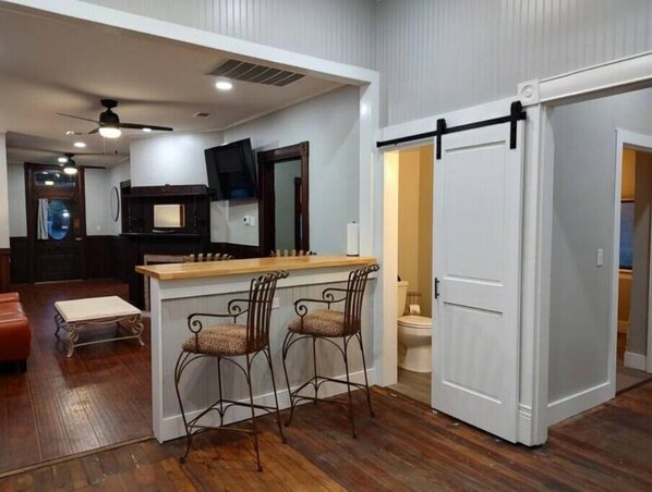 Interior - Majestic Palms-A 1933 Restoration-Walk2Everything!
(Pensacola)