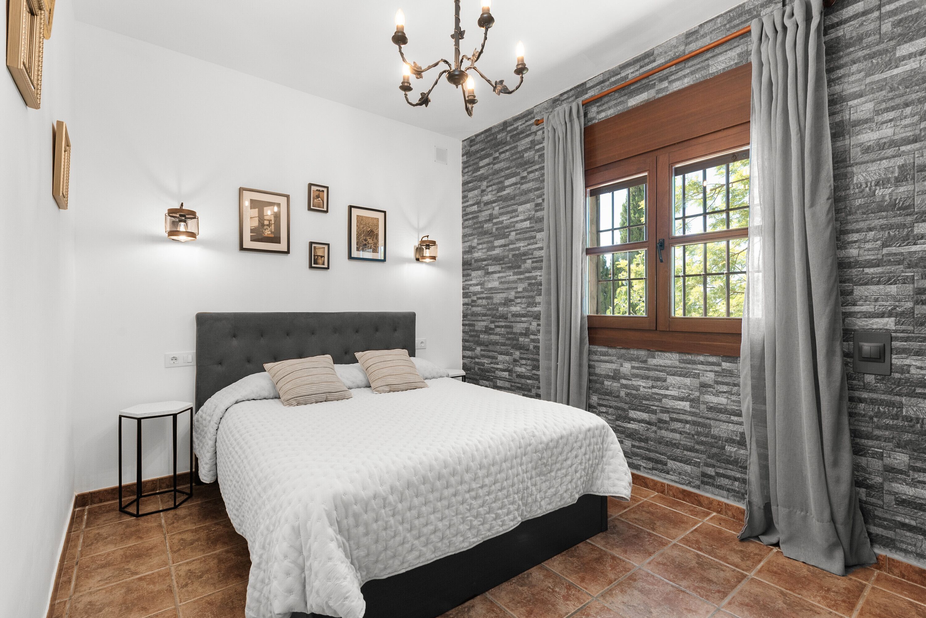 3 sovrum, strykjärn/strykbräda, gratis wi-fi och sängkläder