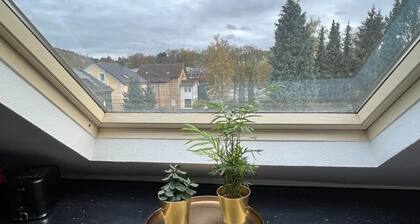 Schöne 2 Zimmerwohnung mit kostenlosem Parkplatz