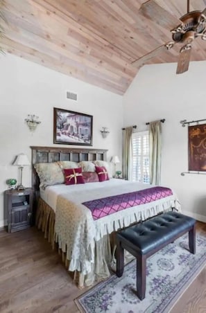 Accès Internet, draps fournis