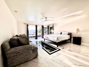 6 chambres, fer et planche à repasser, Wi-Fi, draps fournis