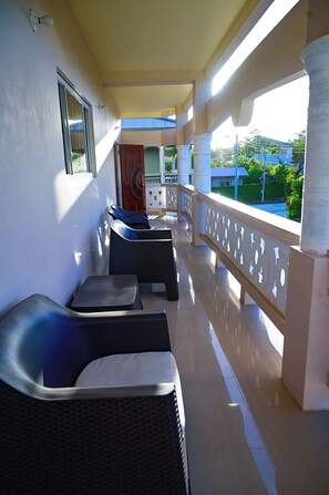 Family Apartment, 2 Bedrooms, Non Smoking, Pool Access | Terrace/patio