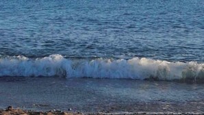 A sailboat on calm waters with a clear sky. - Beachfront Brand New Villa (Ierapetra)