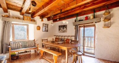Chalet 'Grand Vanoise - 12 Pers' avec terrasse privée, balcon et Wi-Fi