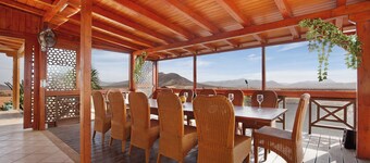 Vacation Home 'Casa Glory' with Mountain View, Wi-Fi and Air Conditioning