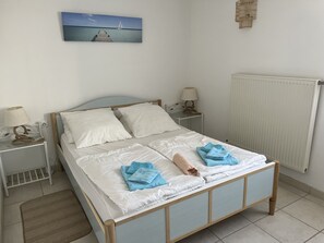 5 camere, ferro/asse da stiro, culla da viaggio, lenzuola