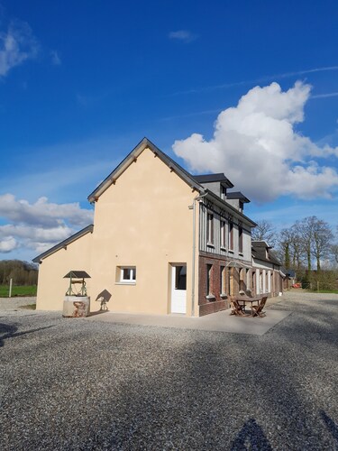 Maison jusqu'à 8 personnes.
