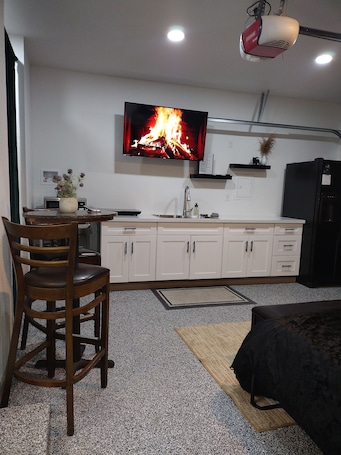Interior. New ideal studio! Central and stylish!