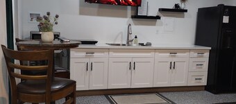 New ideal studio! Central and stylish!