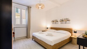 2 室のベッドルーム、アイロン / アイロン台、WiFi、ベッドシーツ