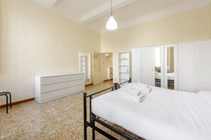 2 bedrooms, iron/ironing board, WiFi - Lorena Firenze apartment by Mmega (Firenze)