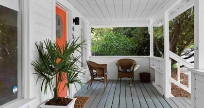 Fox at Fourth Street Walk to downtown Chico